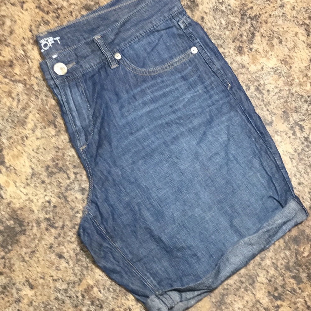 LOFT CUFFED JEAN SHORTS SIZE 10